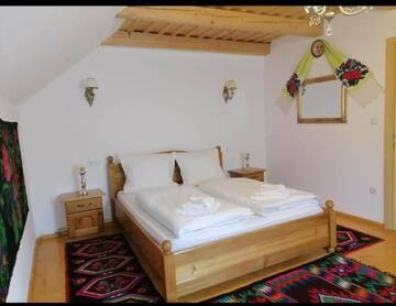 Фото номера Двухместный номер с 1 кроватью Гостевой дом Casa Traditionala Breb г. Breb 5